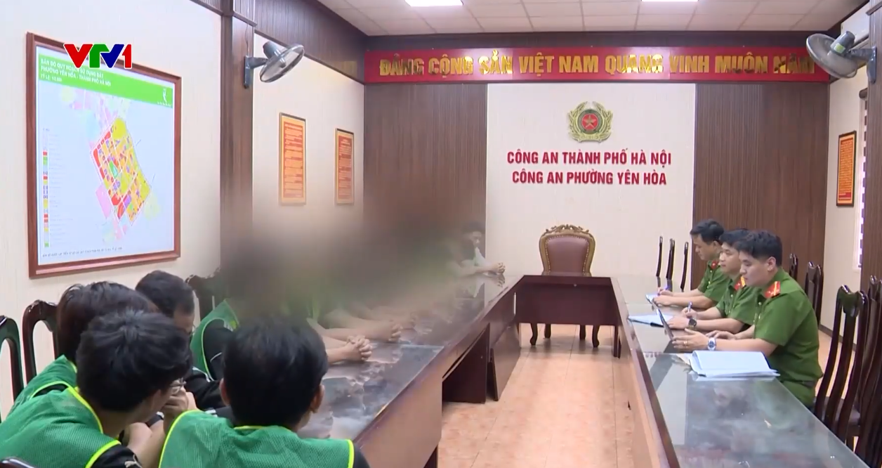 Triệt phá đường dây trồng, chế biến cần sa tại nhà ngay giữa Thủ đô- Ảnh 4.