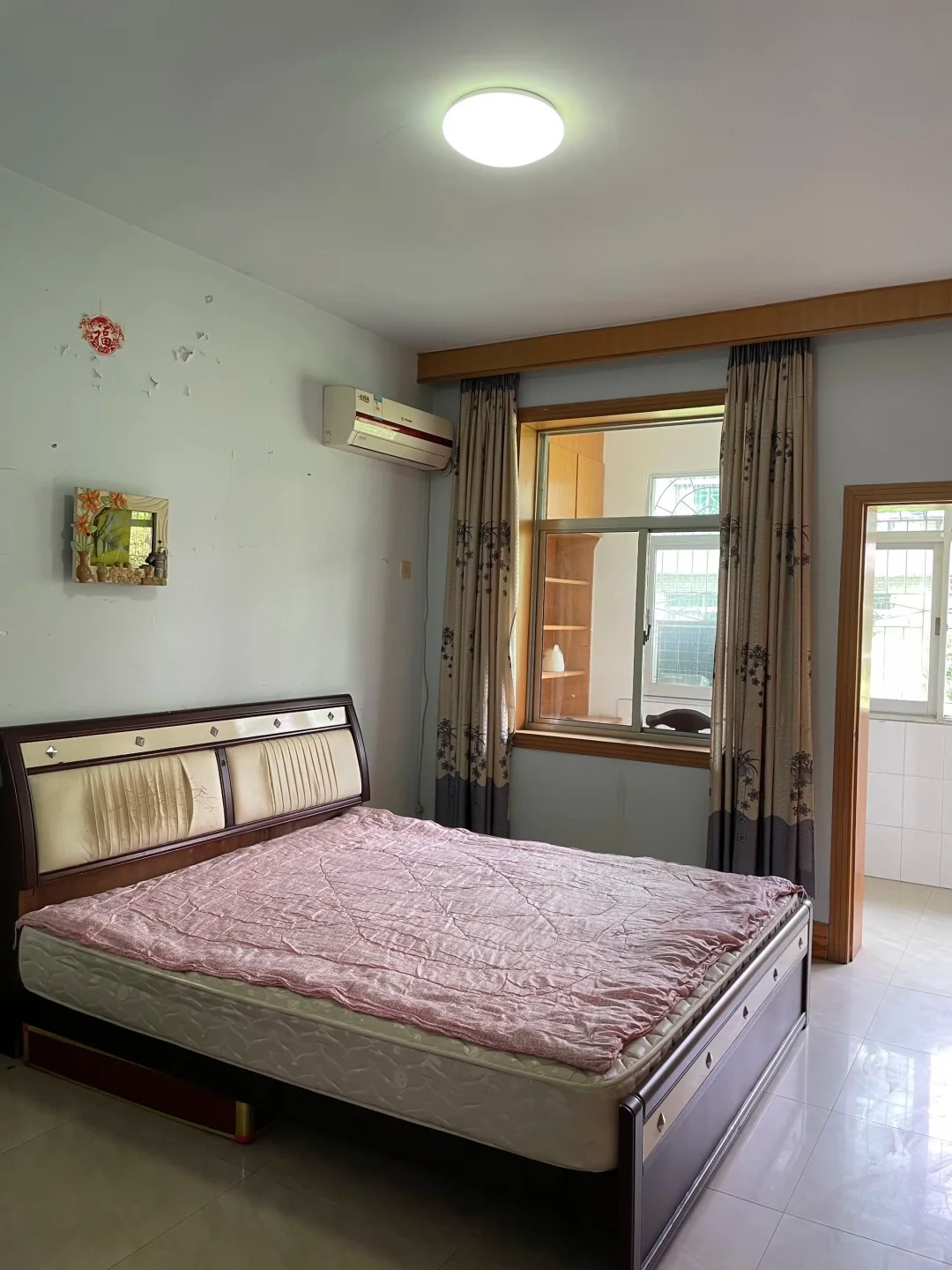 Kh&ocirc;ng phải c&ocirc;ng ch&uacute;a nhưng sống trong "l&acirc;u đ&agrave;i cổ t&iacute;ch" 90m2, ghế ngồi 12 triệu/chiếc - Ảnh 9.