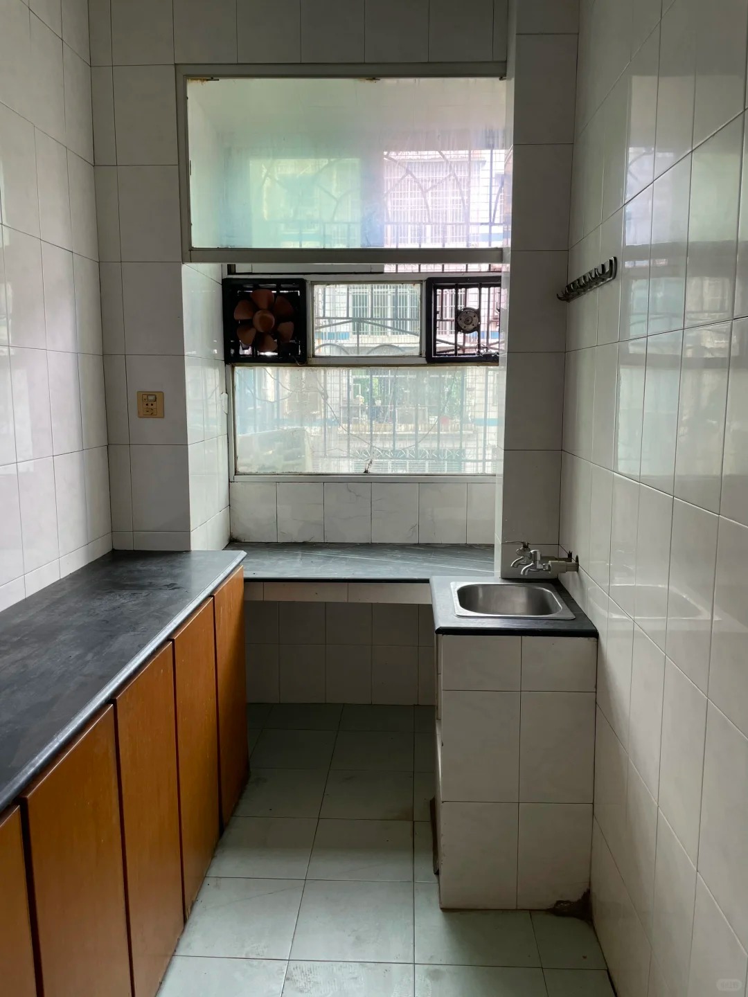 Kh&ocirc;ng phải c&ocirc;ng ch&uacute;a nhưng sống trong "l&acirc;u đ&agrave;i cổ t&iacute;ch" 90m2, ghế ngồi 12 triệu/chiếc - Ảnh 11.