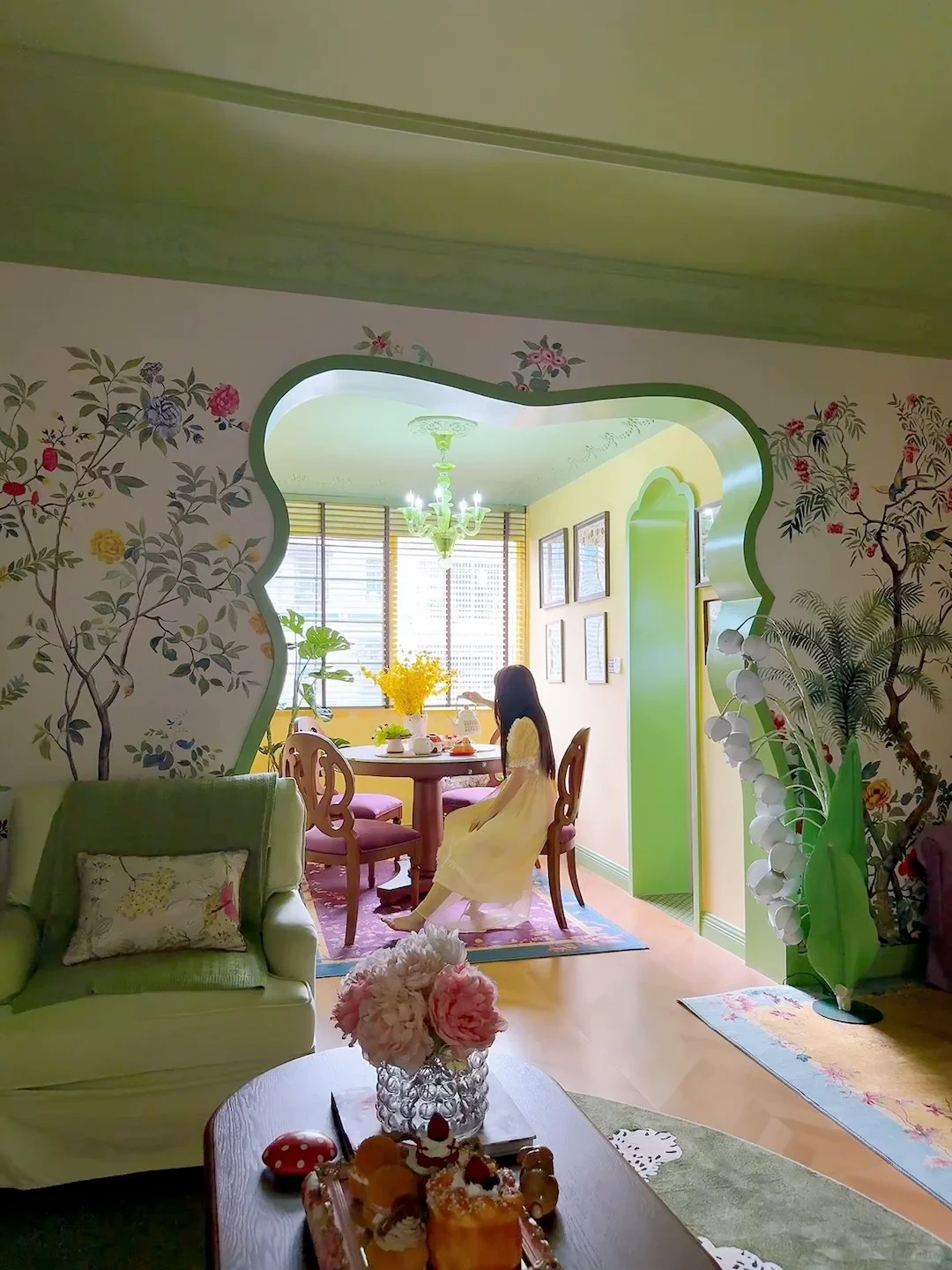Kh&ocirc;ng phải c&ocirc;ng ch&uacute;a nhưng sống trong "l&acirc;u đ&agrave;i cổ t&iacute;ch" 90m2, ghế ngồi 12 triệu/chiếc - Ảnh 16.