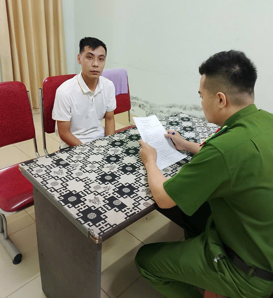 Ph&aacute;t hiện 1 , 9 tỷ đồng lừa đảo chiếm đoạt t&agrave;i sản của Đinh Xu&acirc;n Hưng năm 2026 - Ảnh 2.