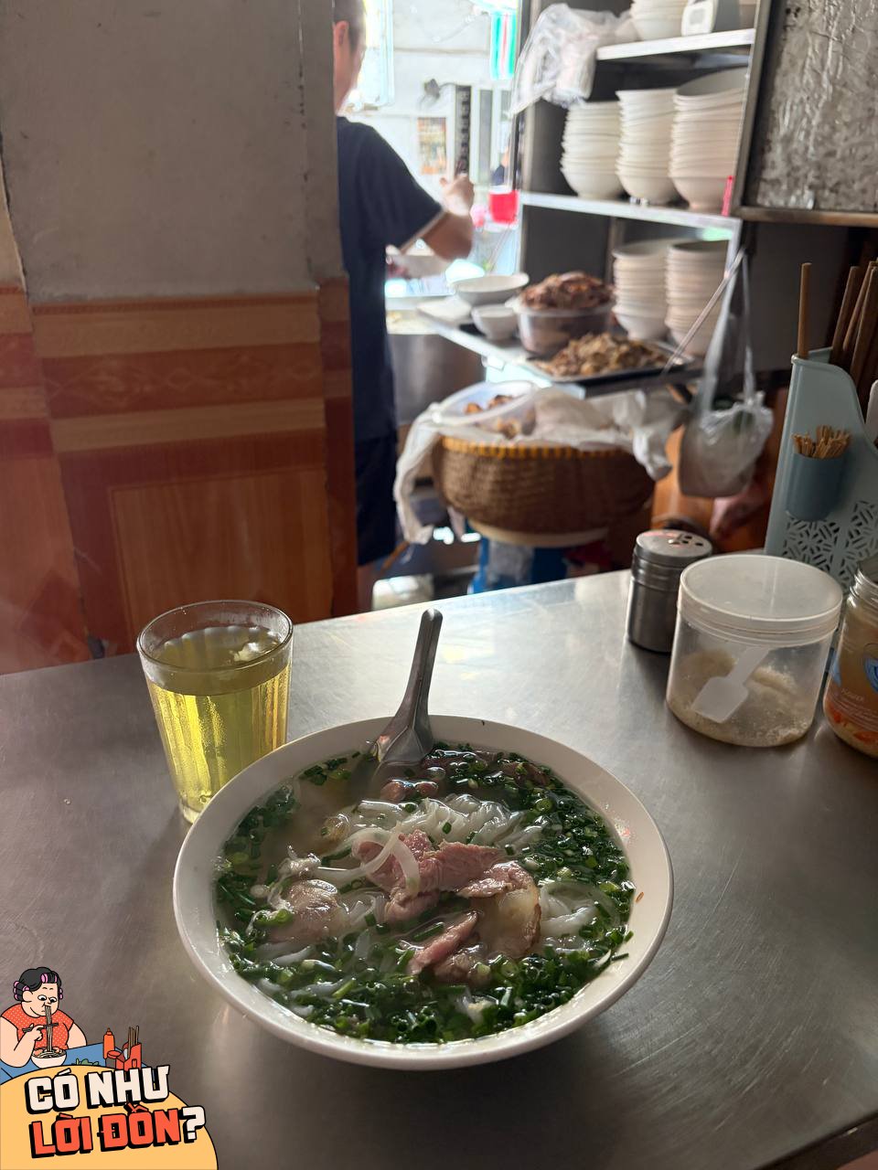 Phở Tuyết thực: Qu&aacute;n phở 23.000 đồng tại H&agrave; Nội giữa b&atilde;o gi&aacute; - Ảnh 11.