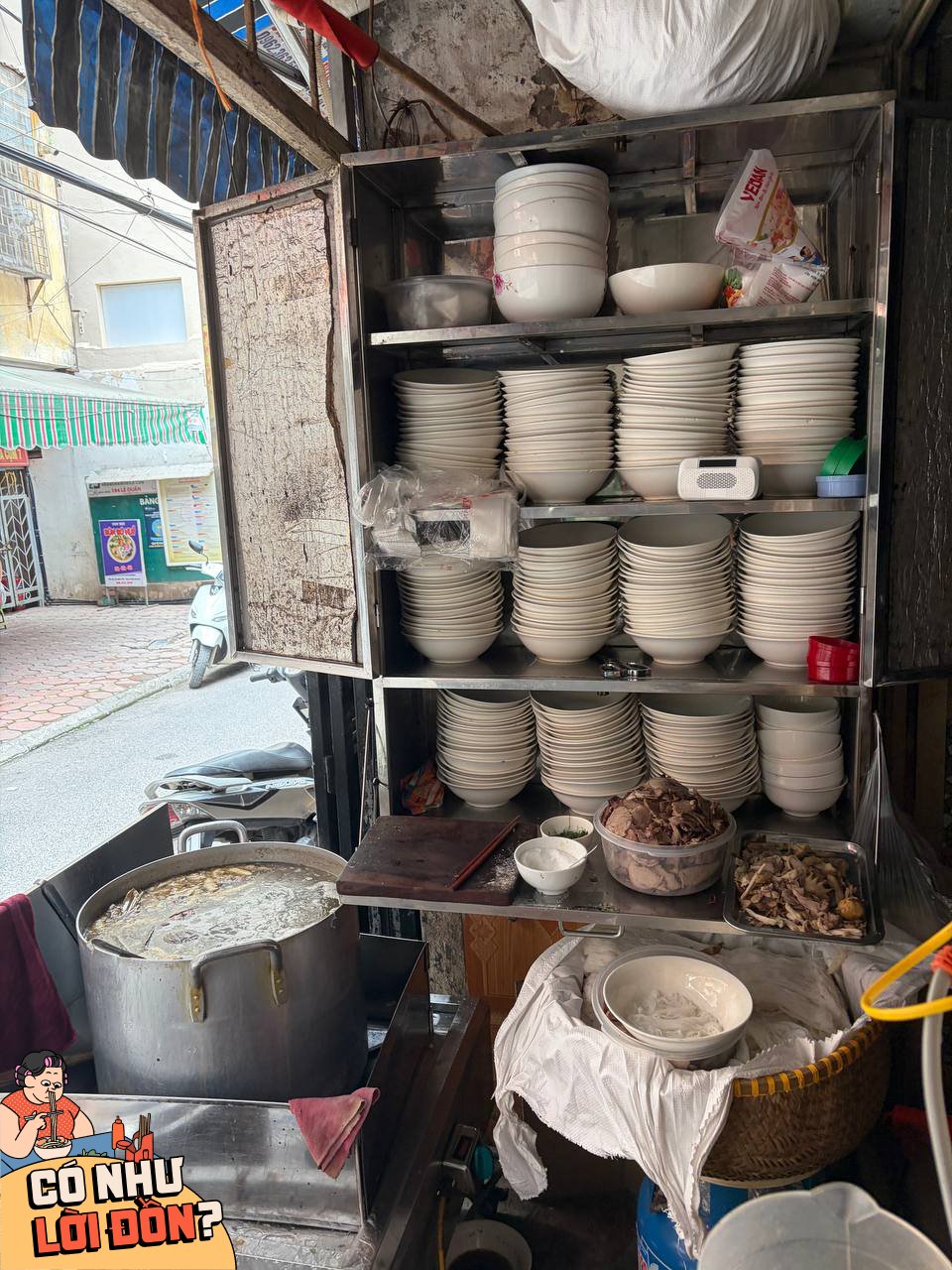 Phở Tuyết thực: Qu&aacute;n phở 23.000 đồng tại H&agrave; Nội giữa b&atilde;o gi&aacute; - Ảnh 19.