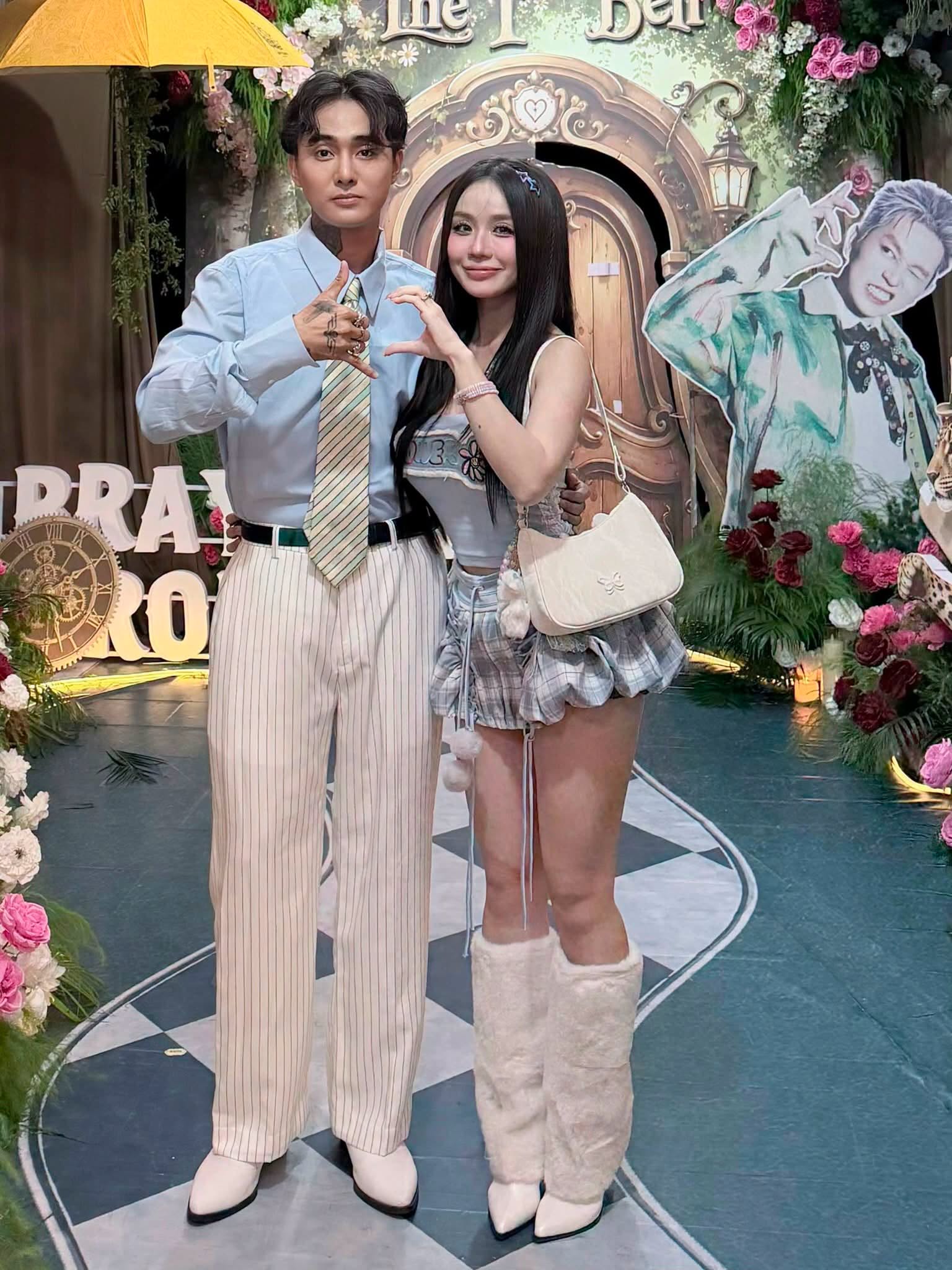 Mẹ đơn th&acirc;n c&oacute; 2 con ri&ecirc;ng cưới nam ca sĩ nổi tiếng: "Nợ nần g&igrave; nhau m&agrave; cứ thế n&agrave;y"- Ảnh 2.