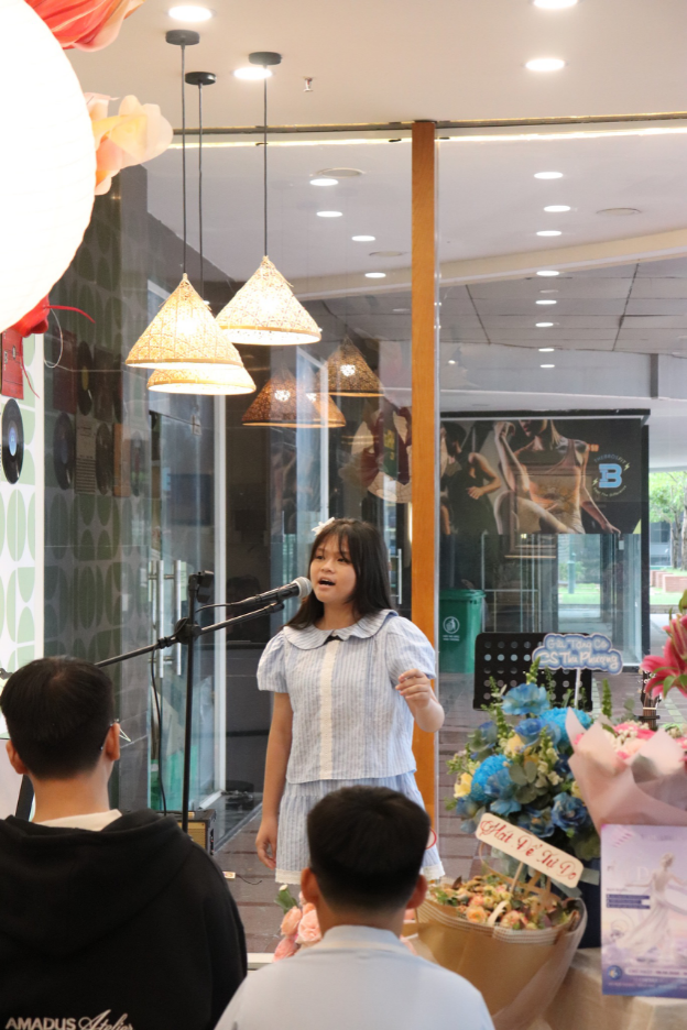 Ca sĩ Thu Phượng tổ chức workshop "Hát để tự do" - Ảnh 5. Ca sĩ Thu Phượng tổ chức workshop "Hát để tự do" - Ảnh 5.