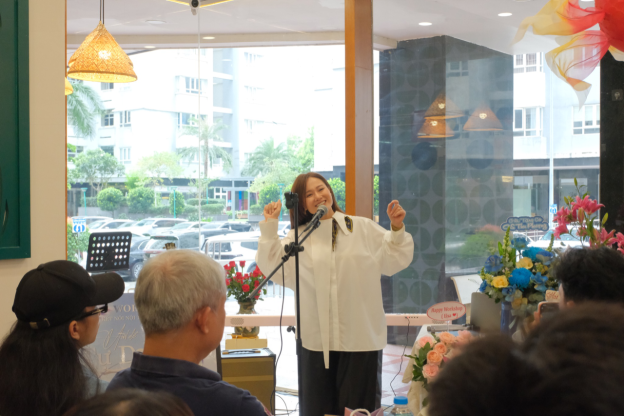 Ca sĩ Thu Phượng tổ chức workshop "Hát để tự do" - Ảnh 6. Ca sĩ Thu Phượng tổ chức workshop "Hát để tự do" - Ảnh 6.