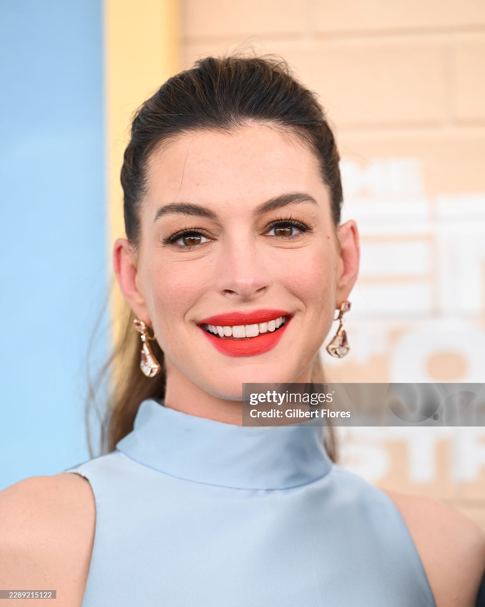 Kh&ocirc;ng thể đ&aacute;nh bại "b&agrave; bầu đẹp nhất h&agrave;nh tinh" Anne Hathaway- Ảnh 5.