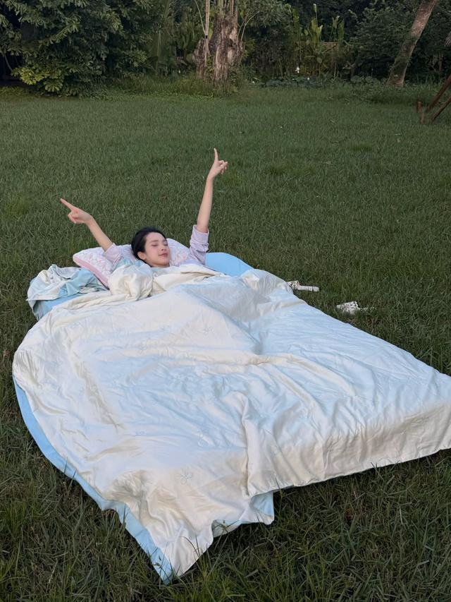 Mỹ nh&acirc;n l&agrave;m d&acirc;u miền T&acirc;y: Đ&aacute;m cưới kh&ocirc;ng s&iacute;nh lễ, sống trong biệt phủ, khiếm trăm triệu mỗi th&aacute;ng - Ảnh 4.