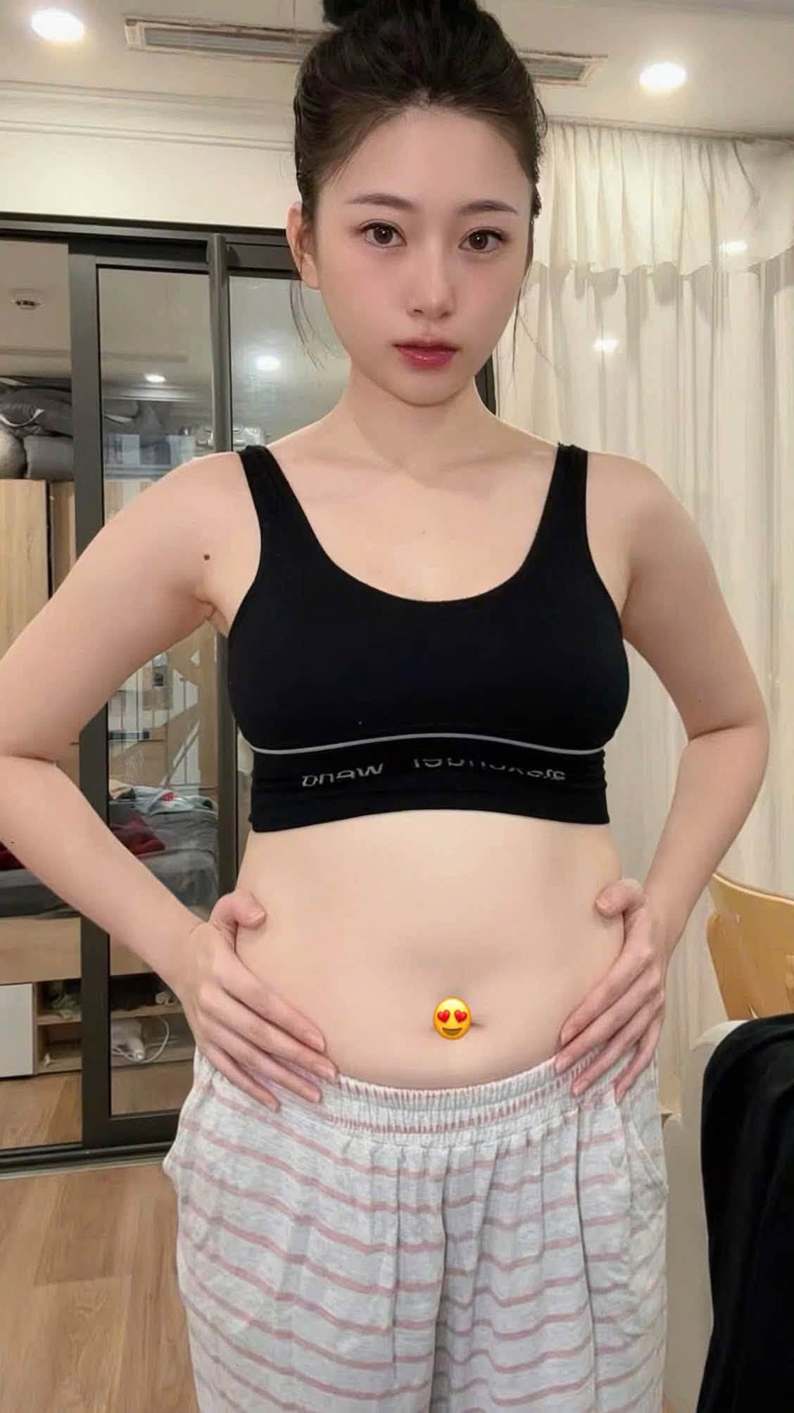 Gái xinh phấn khích công khai khoe số đo, màn - Ảnh 3.