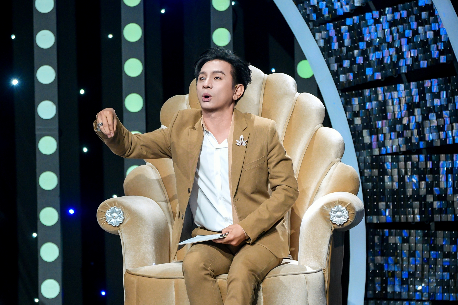 Nam NSƯT miền Nam nói thẳng về Lệ Quyên - Ảnh 1.