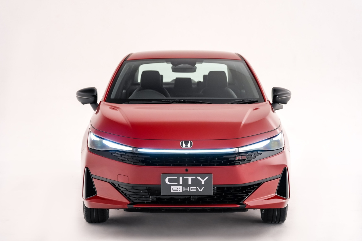 Honda City 2026 lộ diện không che trong nhà máy ở Việt Nam: Thiết kế mới long lanh hơn hẳn, dễ có màn lớn, phanh điện tử, cạnh tranh Vios - Ảnh 4.