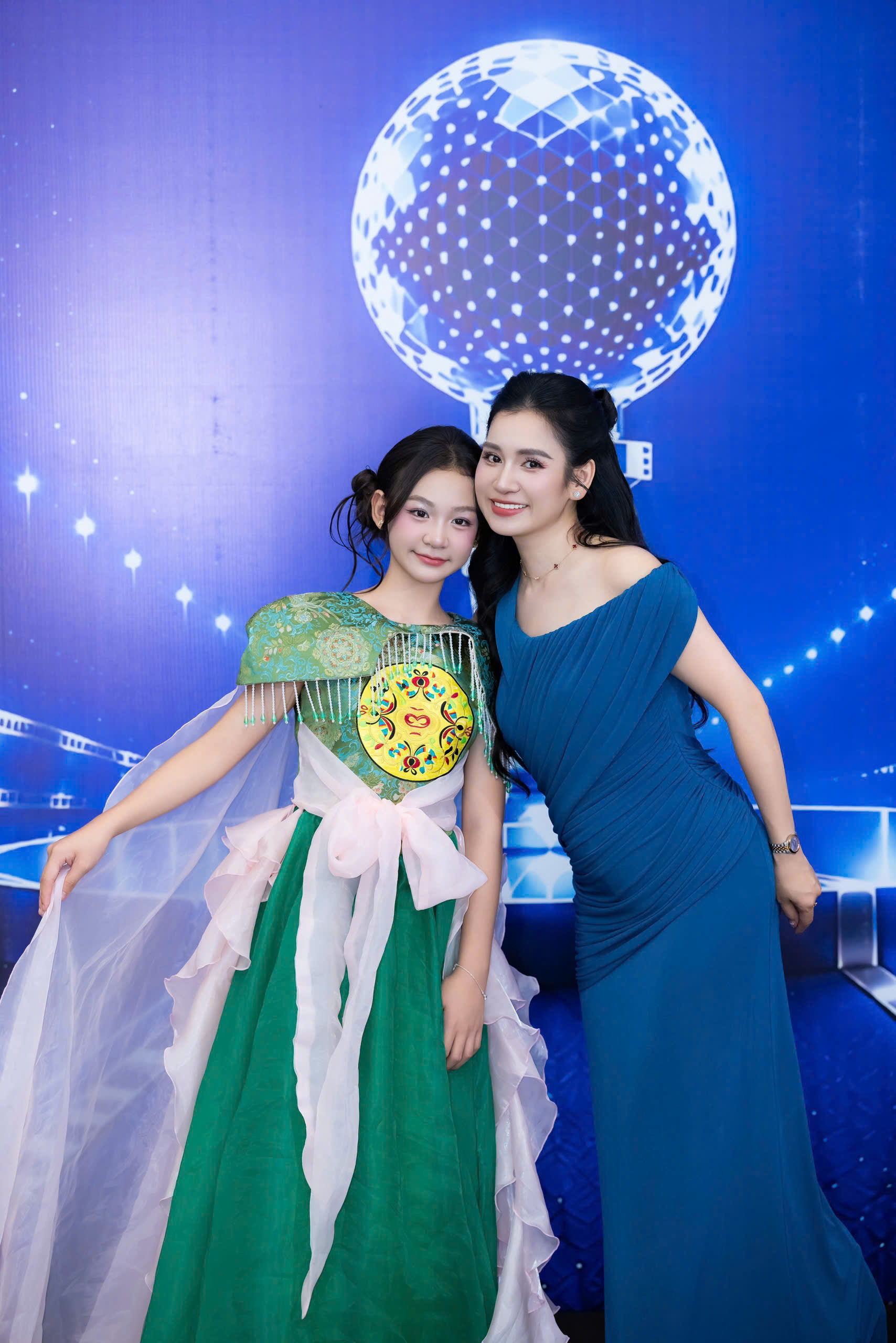 Dàn Đại sứ nhí "tiếp lửa" cho vòng Tứ kết Ngôi sao MC nhí truyền hình- Ảnh 3.
