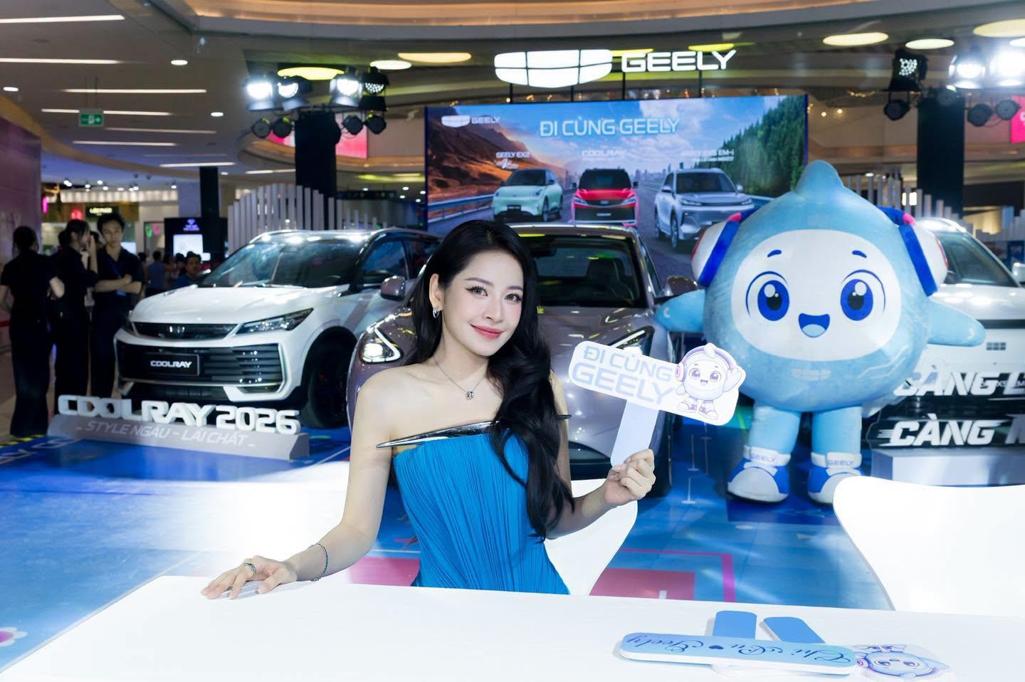 Đi cùng Geely bùng nổ quy mô toàn quốc: Hà Nội sẵn sàng đón điểm chạm cảm xúc cùng đại sứ Chi Pu - Ảnh 4. Đi cùng Geely bùng nổ quy mô toàn quốc: Hà Nội sẵn sàng đón điểm chạm cảm xúc cùng đại sứ Chi Pu - Ảnh 4.