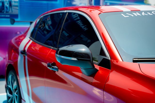 Soi SUV điện 268 mã lực, tăng tốc 5,5s "như chớp" và mẫu sedan mang "gen vô địch" vừa cập bến: Đáng tiền? - Ảnh 9. Soi SUV điện 268 mã lực, tăng tốc 5,5s "như chớp" và mẫu sedan mang "gen vô địch" vừa cập bến: Đáng tiền? - Ảnh 9.