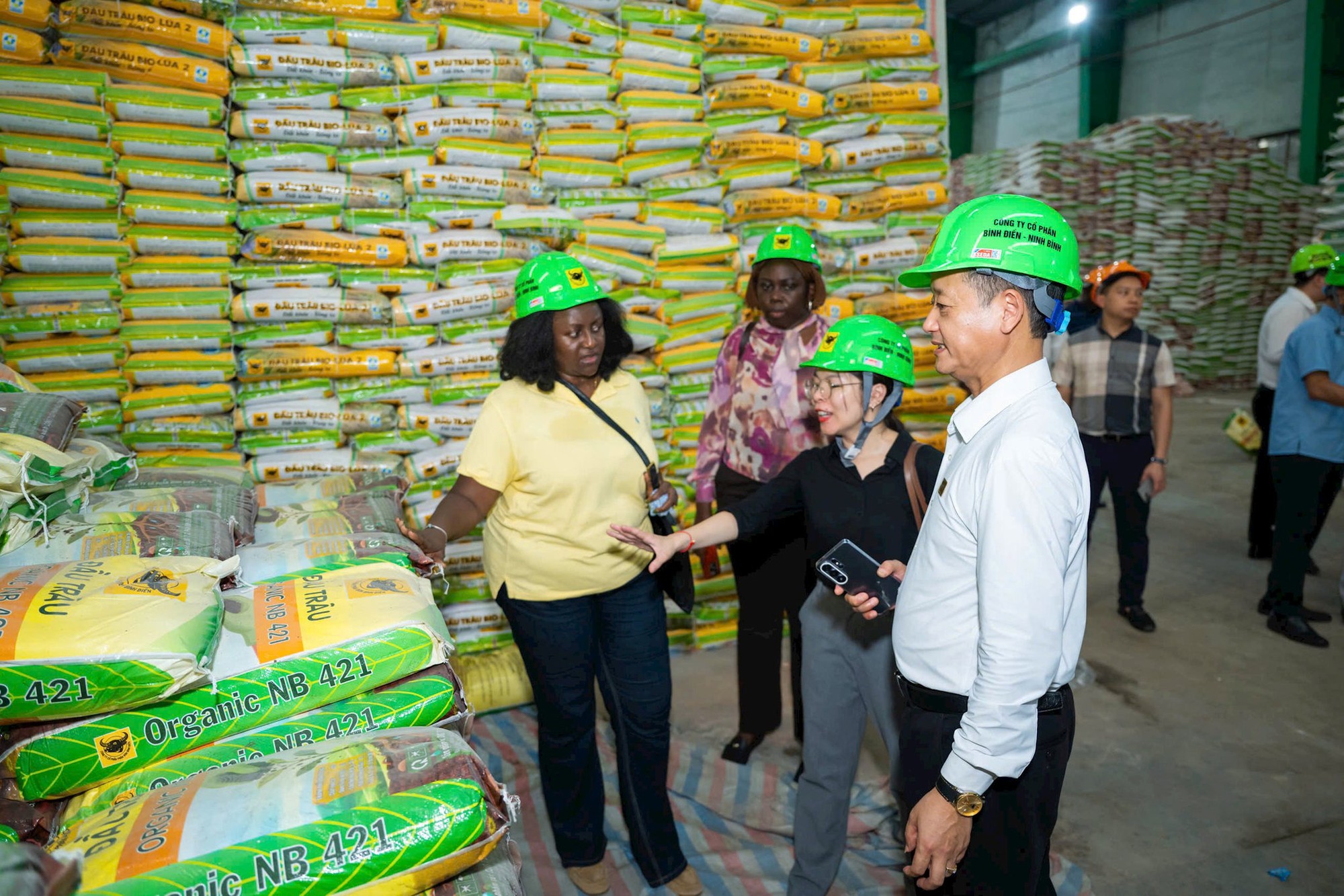Vinachem hợp t&aacute;c với Uganda, mở đường sang Đ&ocirc;ng Phi - Ảnh 3.