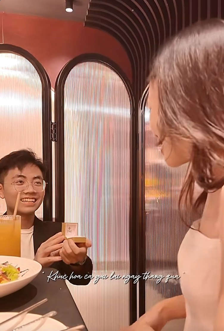 C&ocirc; sinh vi&ecirc;n ng&agrave;nh y mang cả s&aacute;ch đến rạp phim hẹn h&ograve; v&agrave; chuyện t&igrave;nh "chốt đơn" ch&oacute;ng v&aacute;nh sau 3 th&aacute;ng với ch&agrave;ng b&aacute;c sĩ nội tr&uacute; "triệu view" - Ảnh 10.