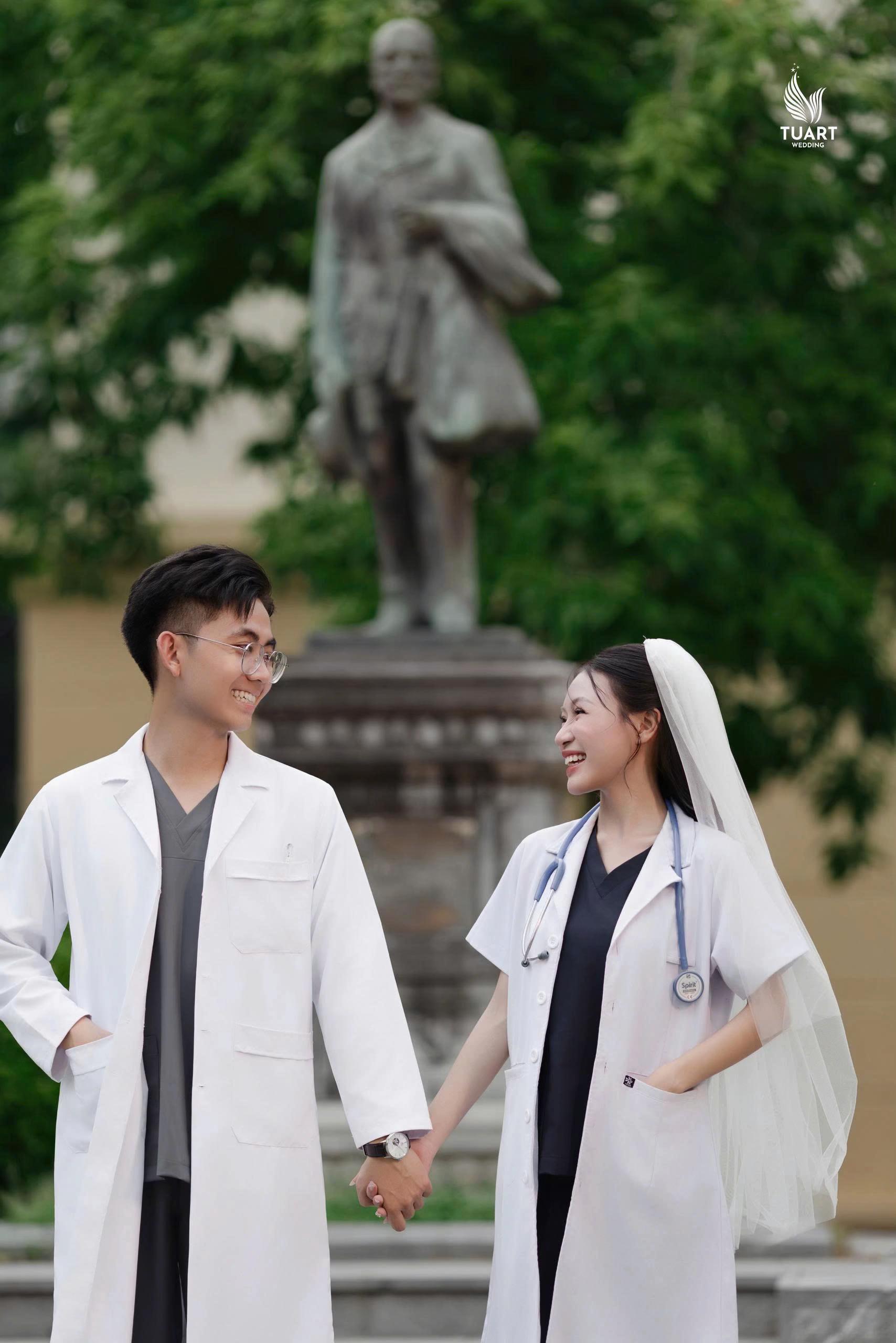 C&ocirc; sinh vi&ecirc;n ng&agrave;nh y mang cả s&aacute;ch đến rạp phim hẹn h&ograve; v&agrave; chuyện t&igrave;nh "chốt đơn" ch&oacute;ng v&aacute;nh sau 3 th&aacute;ng với ch&agrave;ng b&aacute;c sĩ nội tr&uacute; "triệu view" - Ảnh 4.