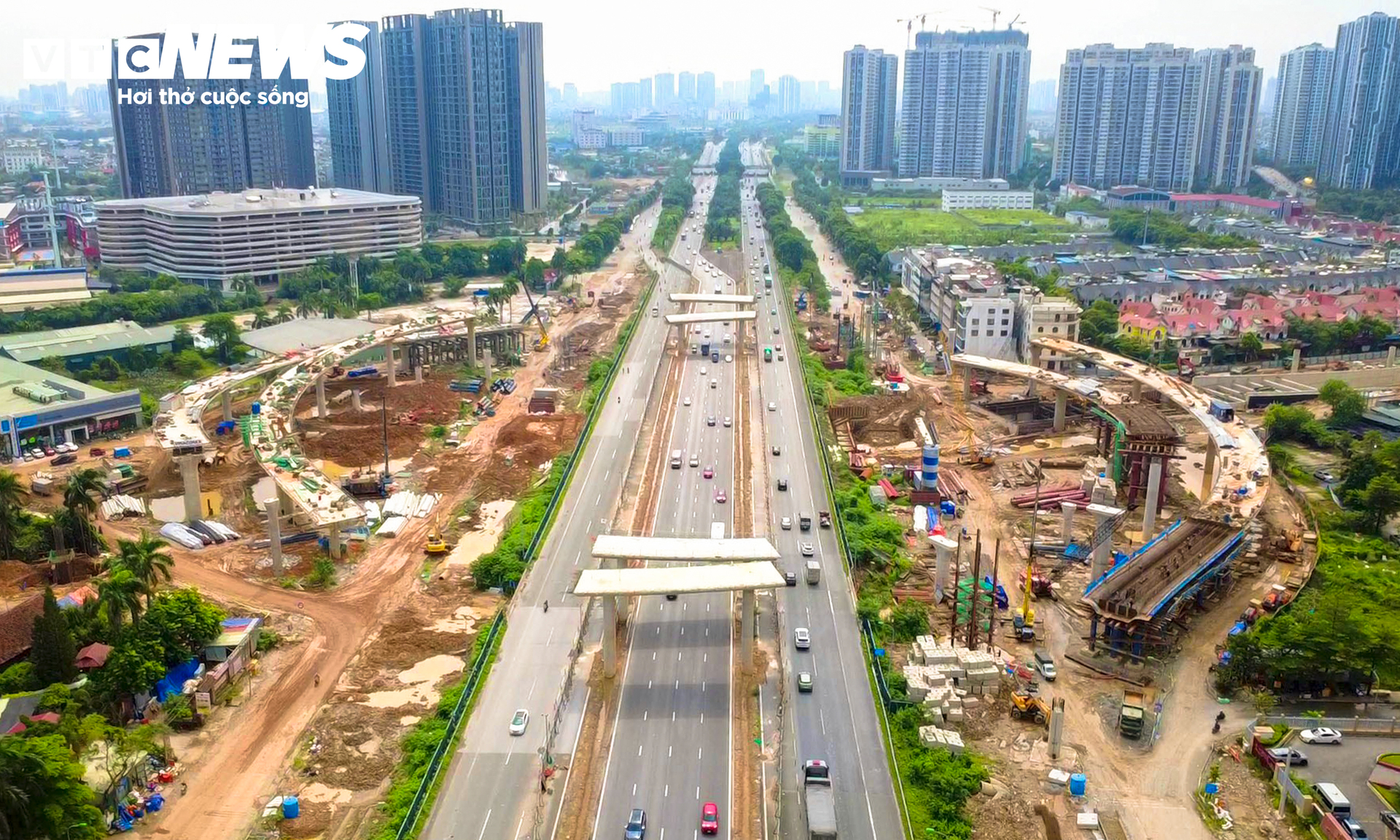 N&uacute;t giao V&agrave;nh đai 3 , 5 v&agrave; Đại lộ Thăng Long: Hầm chui 975m tại H&agrave; Nội - Ảnh 1.