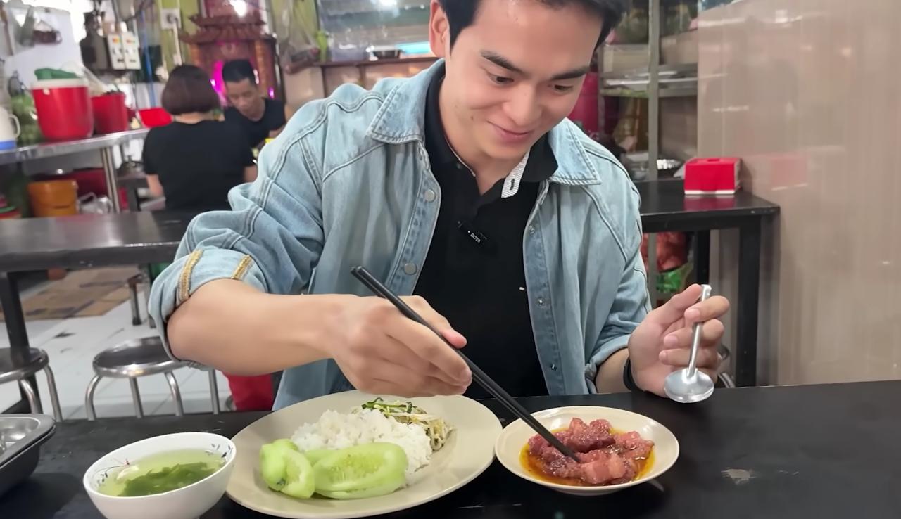 Ch&agrave;ng trai H&agrave;n Quốc kh&aacute;m ph&aacute; ẩm thực Việt qua 3 m&oacute;n mắm độc đ&aacute;o - Ảnh 25.