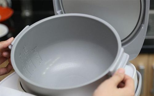 Lời khuy&ecirc;n cho những người bấm n&uacute;t Cook 2 lần ở nồi cơm điện - Ảnh 2.