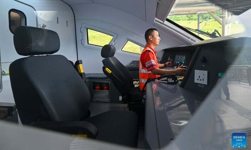 Chỉ sau hơn 2 năm, đường sắt cao tốc hơn 18 tỷ USD, d&agrave;i 665 km do Trung Quốc x&acirc;y dựng tại nước l&aacute;ng giềng Việt Nam chuẩn bị khai th&aacute;c thương mại giai đoạn 1 - Ảnh 1.