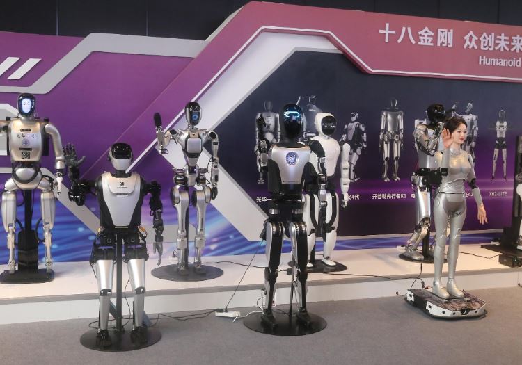 Chiếm 85% thị phần robot thế giới, Trung Quốc khởi động 'Cú sốc toàn cầu' thứ hai - Ảnh 2.