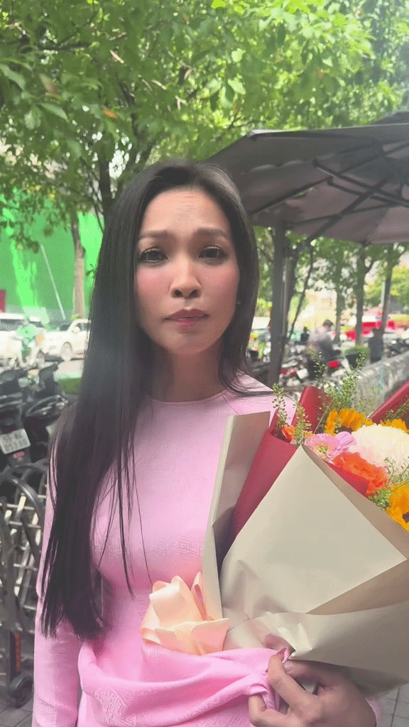 Ngoại lệ duy nhất của showbiz: 45 tuổi vẫn được netizen cho ph&eacute;p điệu- Ảnh 2.