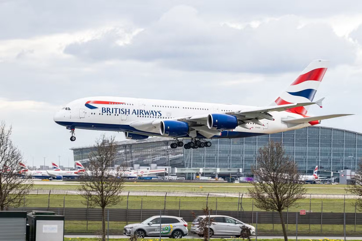 V&igrave; sao nhiều s&acirc;n bay ngại đ&oacute;n Airbus A380 d&ugrave; đ&acirc;y l&agrave; m&aacute;y bay lớn nhất thế giới? - Ảnh 12.