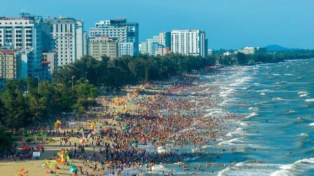 Top 8 điểm đến được 'săn đón' nhất dịp Quốc khánh từ Nam chí Bắc - Ảnh 2.
