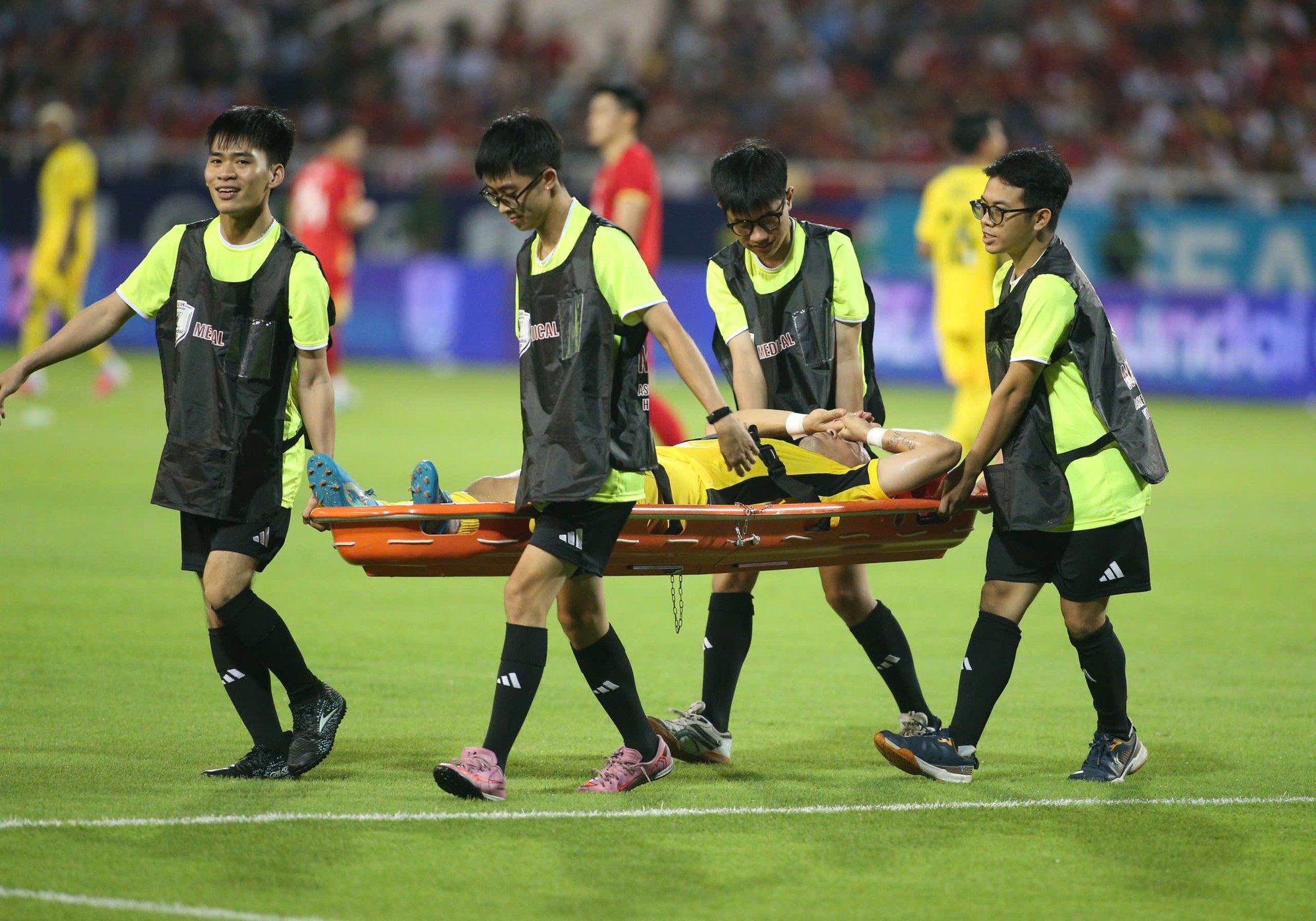 Xuân Son bùng nổ, ĐT Việt Nam đả bại Malaysia để thẳng tiến chung kết AFF Cup 2026 - Ảnh 2.