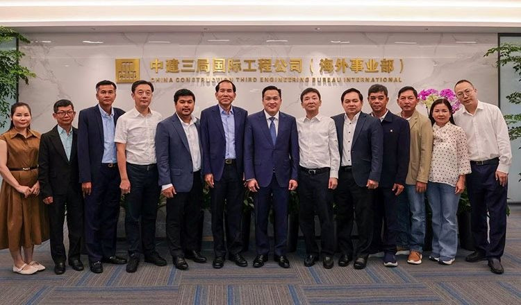 Campuchia t&igrave;m &ldquo;&ocirc;ng lớn&rdquo; của Trung Quốc r&oacute;t vốn: H&eacute; lộ kế hoạch lớn với cảng biển - Ảnh 1.