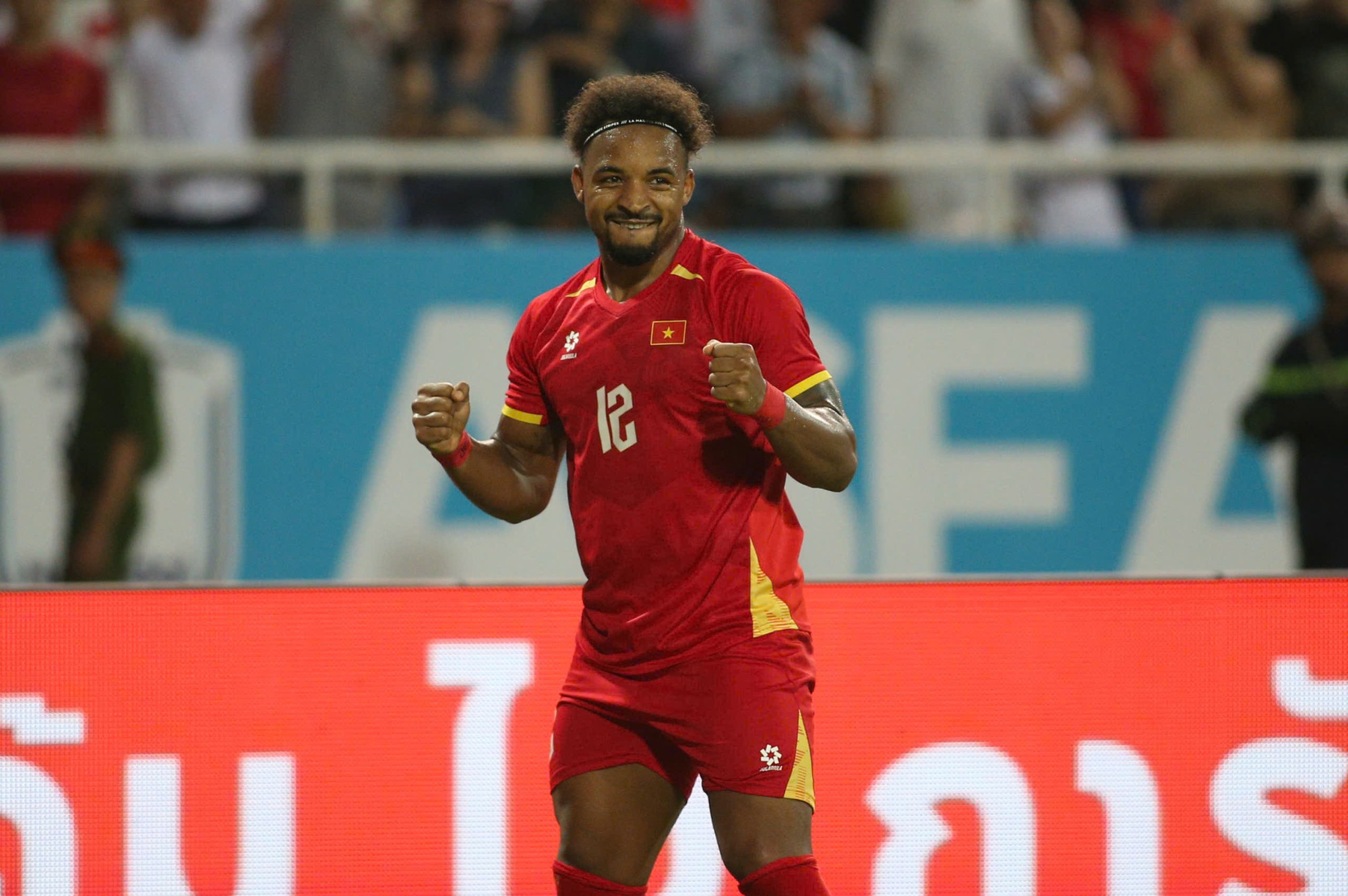 Xuân Son bùng nổ, ĐT Việt Nam đả bại Malaysia để thẳng tiến chung kết AFF Cup 2026 - Ảnh 4.