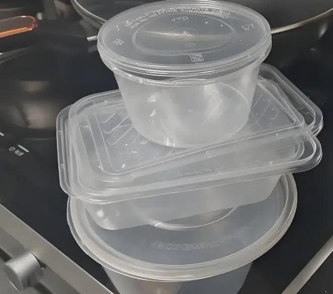 Đừng bao giờ t&aacute;i sử dụng 7 vật dụng n&agrave;y: Tr&ocirc;ng c&oacute; vẻ sạch nhưng lại rất "bẩn" - Ảnh 1.