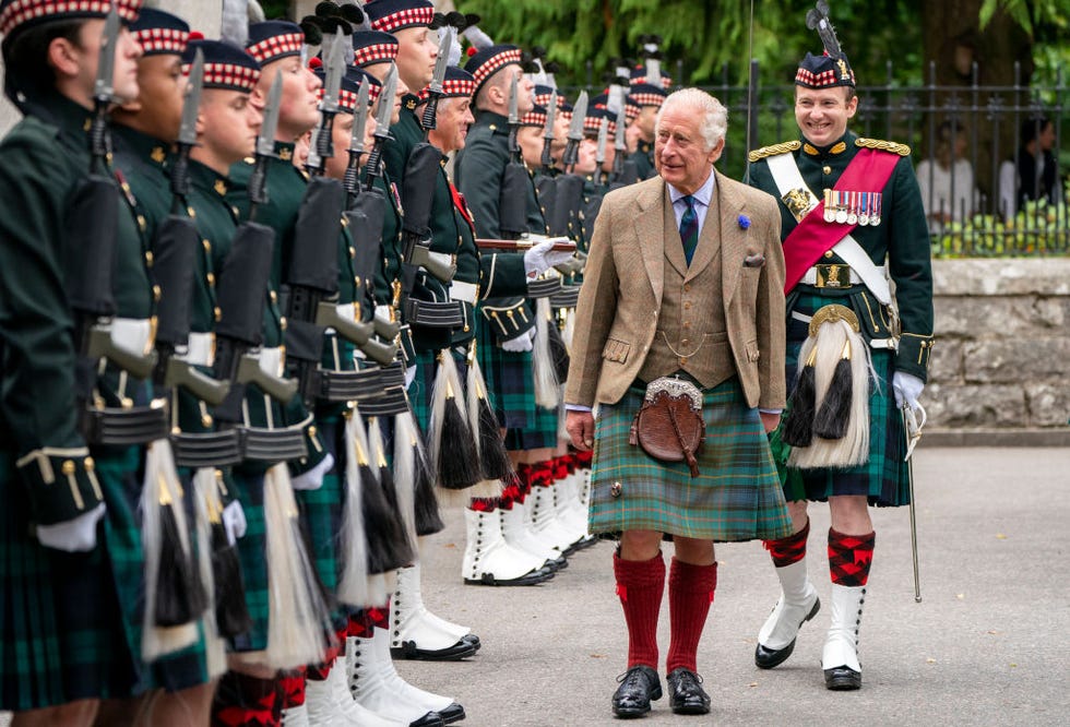 Nơi Nữ hoàng Elizabeth yêu thích: Khám phá lâu đài Balmoral của Hoàng gia Anh - Ảnh 4.