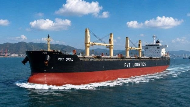 &Ocirc;ng lớn dầu kh&iacute; Việt đ&oacute;n &ldquo;t&agrave;u khủng&rdquo; d&agrave;i bằng 2 s&acirc;n b&oacute;ng đ&aacute;, sức chở hơn 61.000 tấn - Ảnh 1.