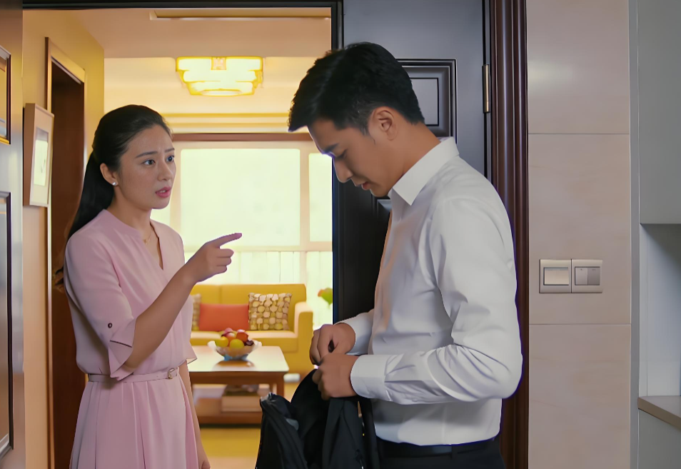 T&ocirc;i ly h&ocirc;n v&igrave; chồng cũ "cả đời kh&ocirc;ng kh&aacute; l&ecirc;n được", vậy m&agrave; 2 năm sau khi đi bước nữa, t&ocirc;i phải gạt hết sĩ diện nhờ vả anh- Ảnh 1.