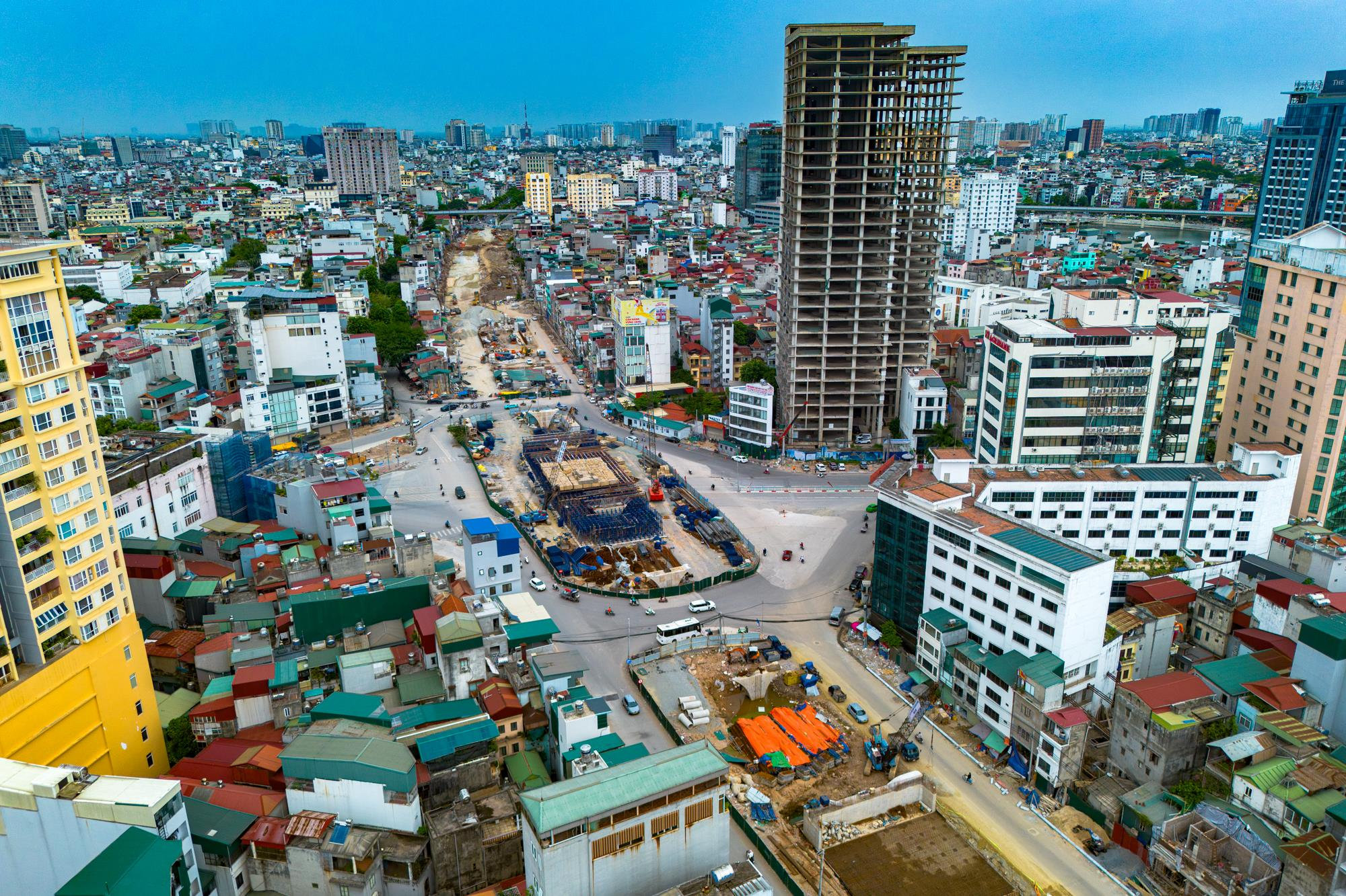 Chỉ d&agrave;i 2,2 km nhưng cần tới 7.800 tỷ đồng để triển khai, tuyến đường "đắt nhất h&agrave;nh tinh" tại Việt Nam chuẩn bị đ&oacute;n cột mốc quan trọng v&agrave;o đầu th&aacute;ng 9 - Ảnh 1.