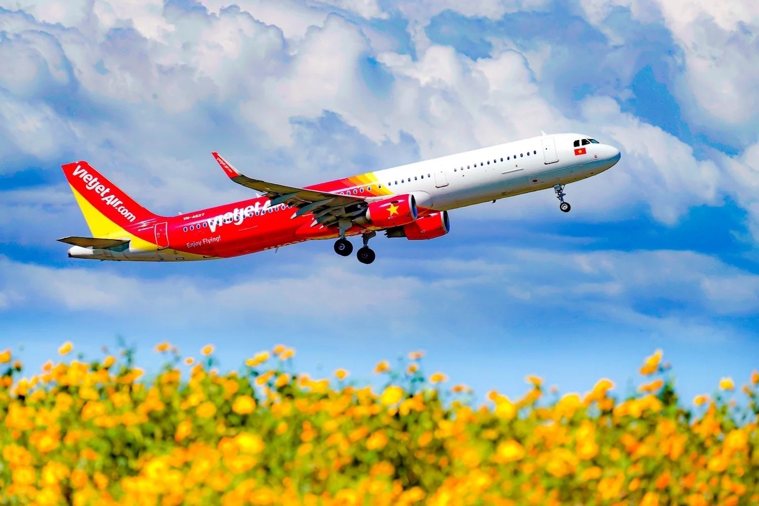 Vietjet Air ra th&ocirc;ng b&aacute;o tới h&agrave;ng triệu kh&aacute;ch mua v&eacute; từ ng&agrave;y 19/8 - Ảnh 1.