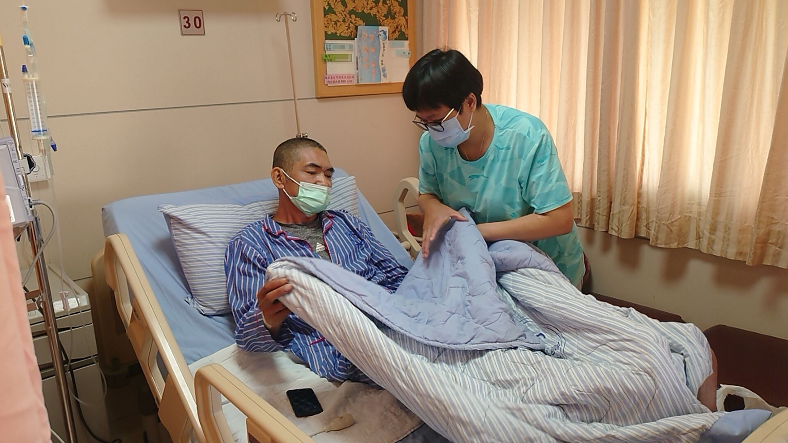 Người đ&agrave;n &ocirc;ng 52 tuổi mắc ung thư gan: Th&agrave; nhịn đ&oacute;i c&ograve;n hơn ăn 4 loại bữa s&aacute;ng n&agrave;y- Ảnh 1.