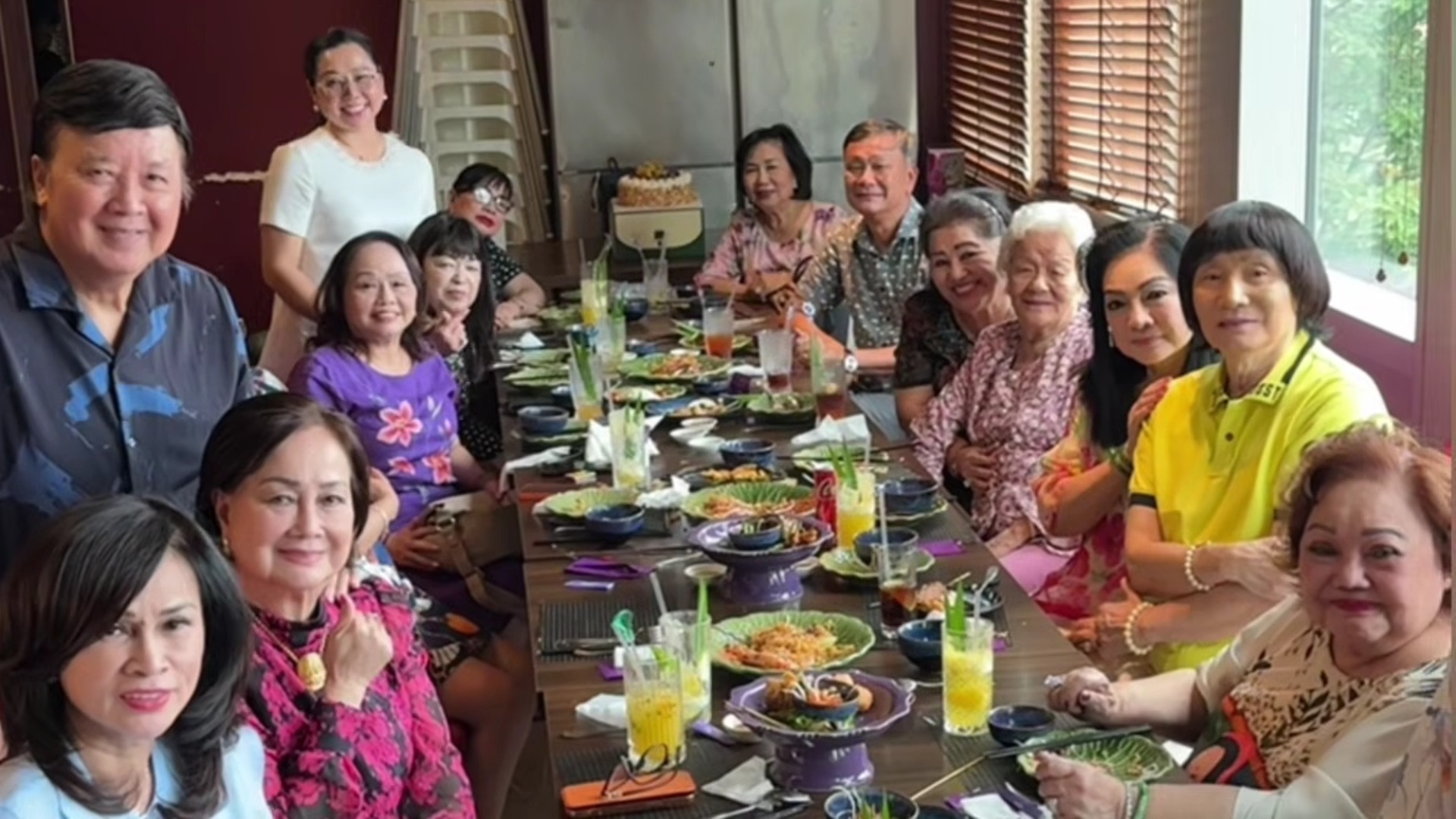 2 NSND tới dự tiệc của vợ chồng NSƯT từ Mỹ về nước- Ảnh 2.