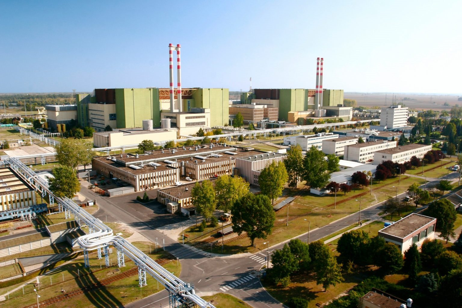 Đúng 1h30' ngày 2/8, láng giềng Ukraine lần đầu tiên dừng hoạt động nhà máy điện hạt nhân do Nga xây dựng - Ảnh 1.