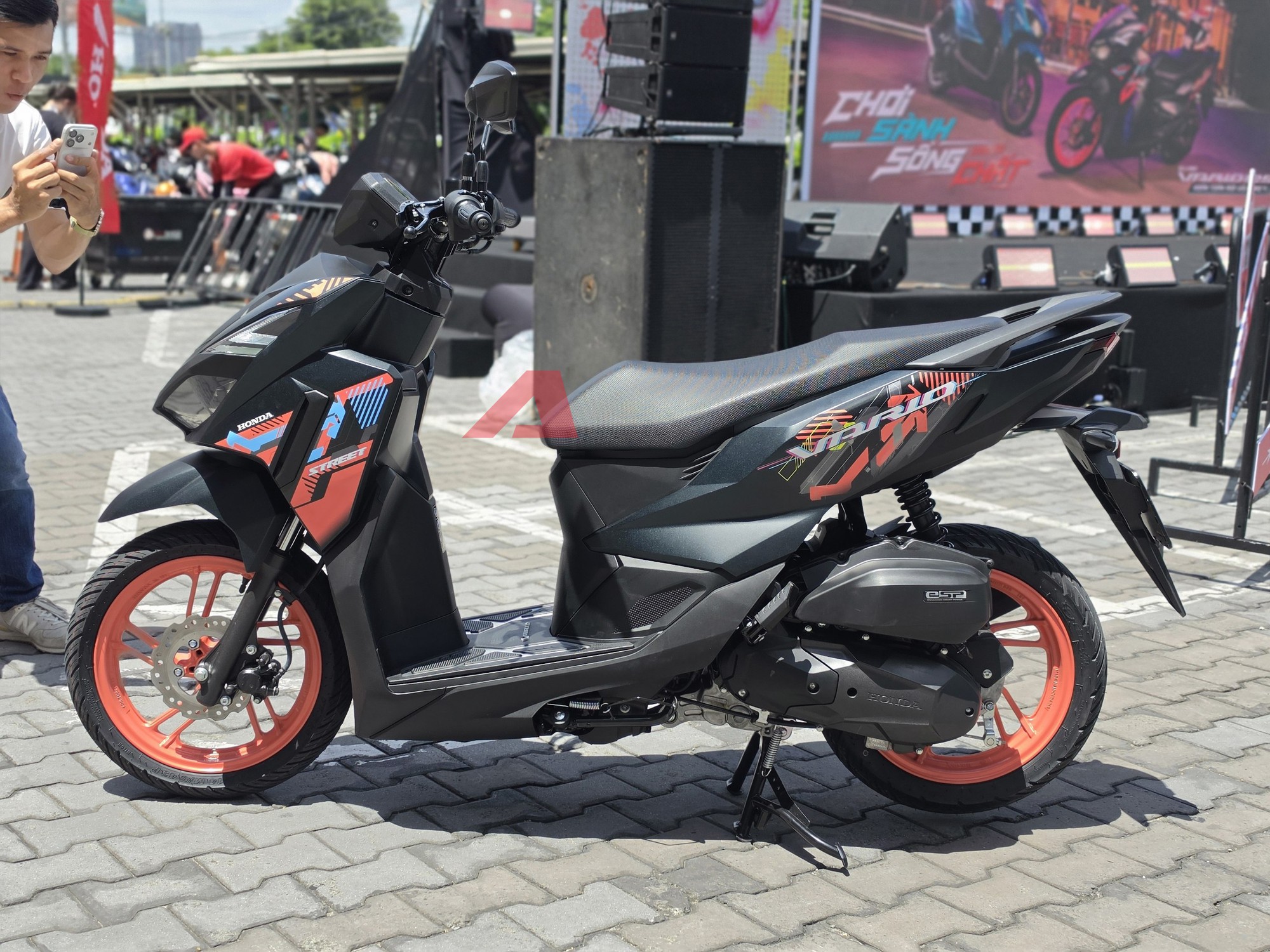 Honda Vario 2027 chốt giá từ 42,7 triệu đồng: Thêm bản ghi-đông trần như mô tô, nhập khẩu Indonesia đúng ý dân chơi Việt, sẵn xe giao trong vài ngày nữa - Ảnh 6.