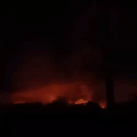 Khmelnytskyi nổ lớn 1 giờ đồng hồ, sóng xung kích phá vỡ cửa kính - "Poseidon của ông Putin" làm dậy sóng NATO - Ảnh 4.
