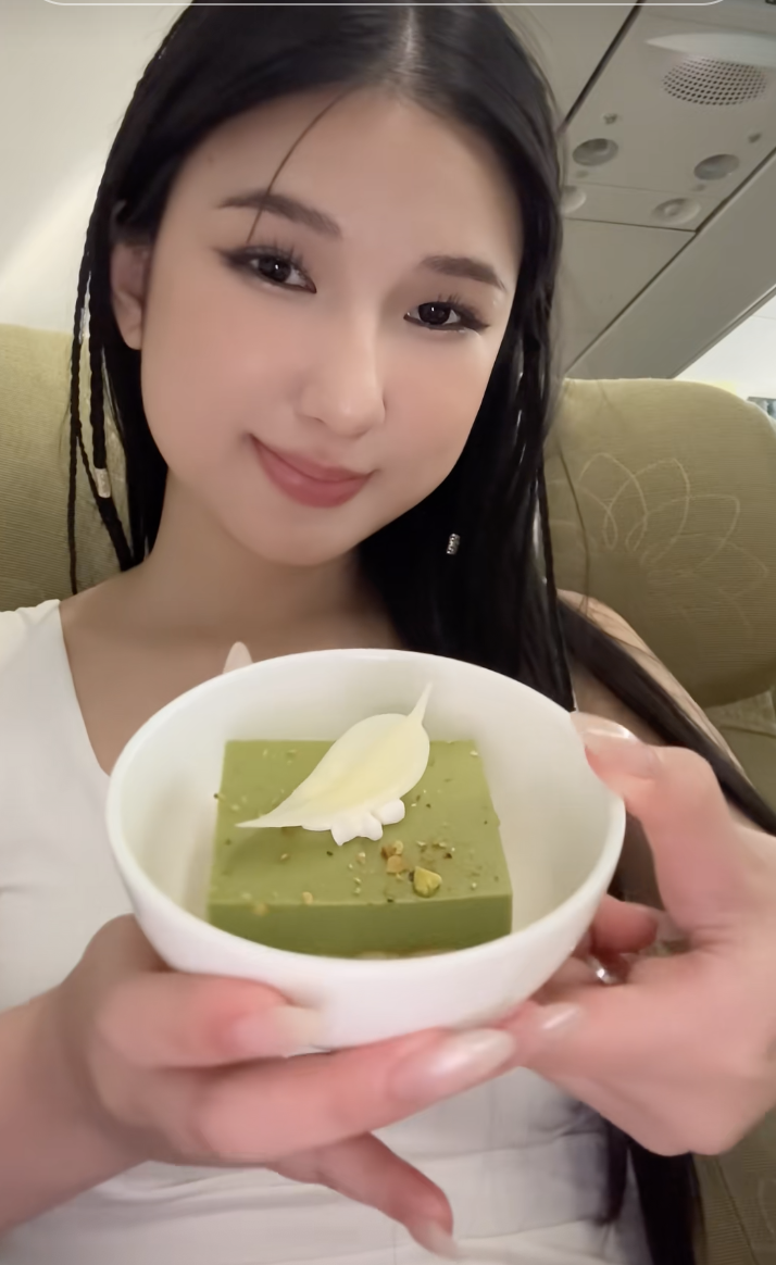 Chi tiêu của Nàng Mơ khi chuyển từ Hà Nội vào TP.HCM: Bay hạng thương gia 17-18 triệu/ chiều vì thấy đáng tiền, nấu cơm nhà và tư duy tích luỹ hiếm có - Ảnh 1.