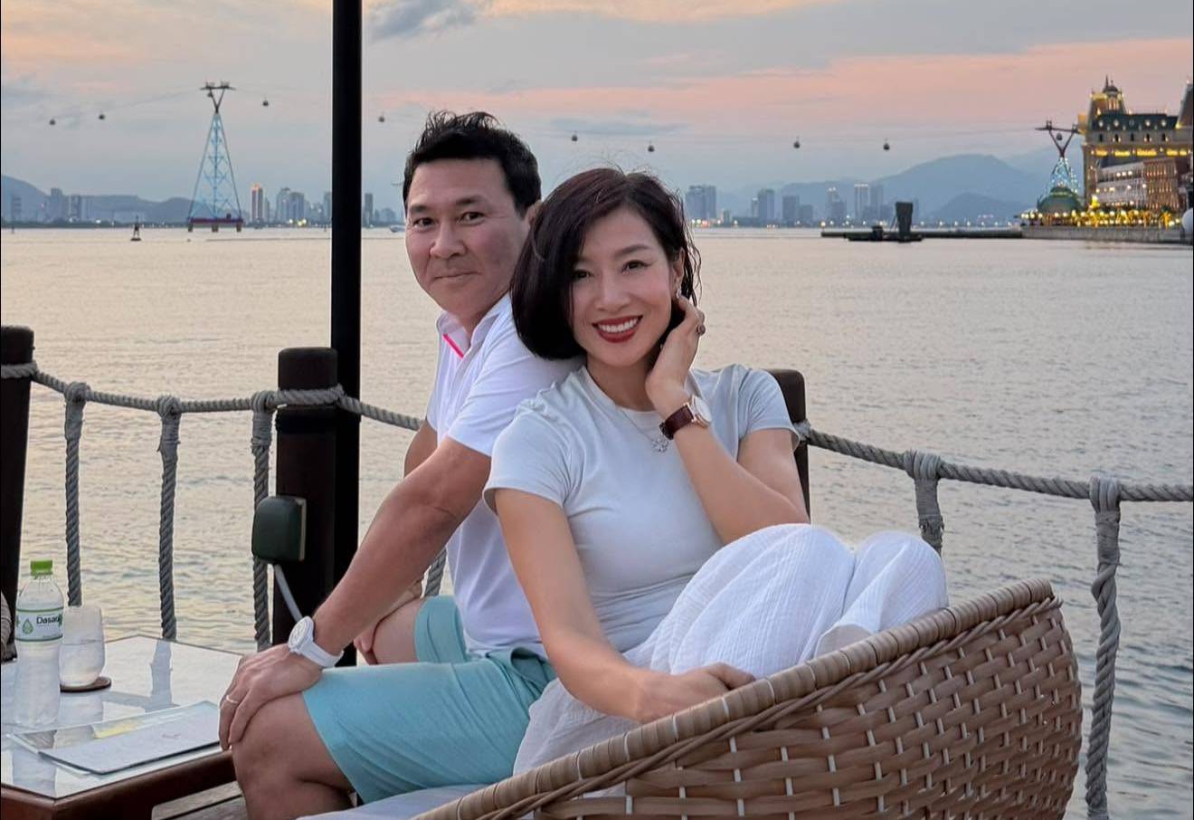 Nữ nghệ sĩ chấp nhận lấy chồng đại gia lỡ 1 lần đ&ograve;: Được y&ecirc;u chiều hết mực, dẫn đi khắp thế gian - Ảnh 1.