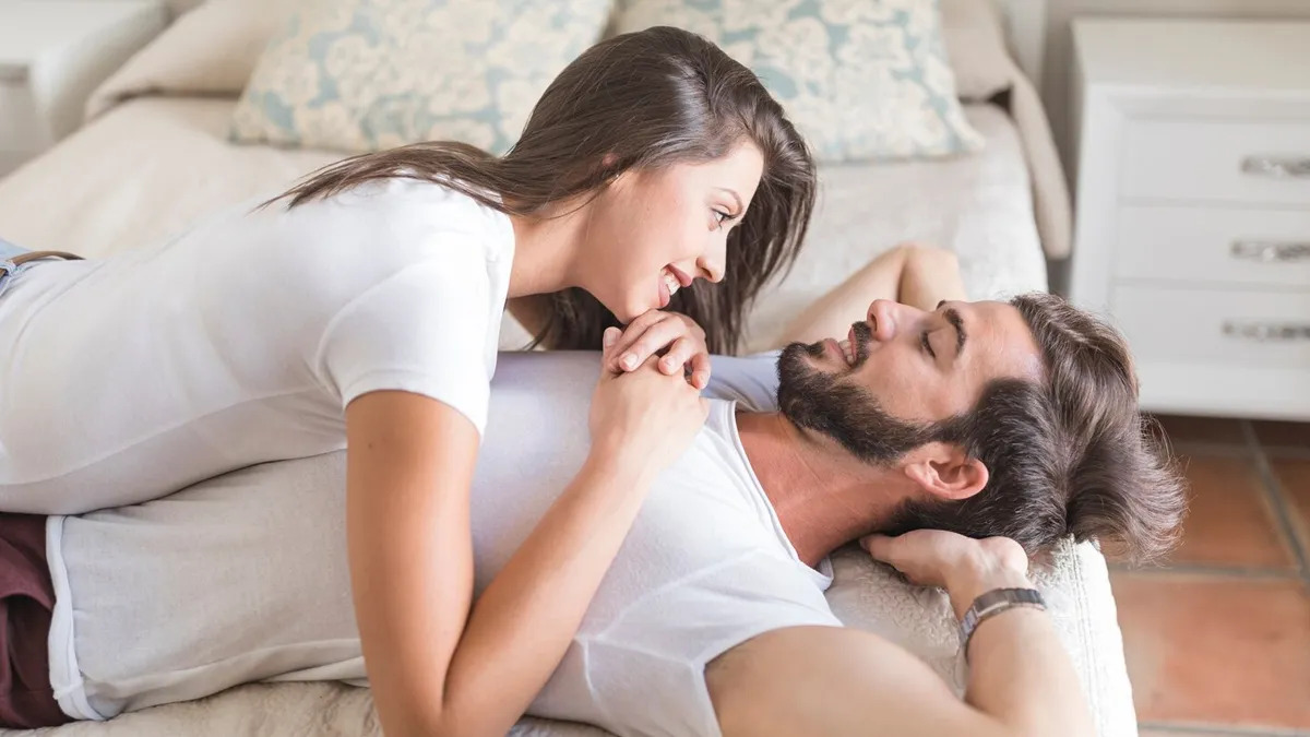 Nam giới đạt đỉnh cao “chuyện ấy” ở độ tuổi nào? Câu trả lời khác nhiều người vẫn nghĩ - Ảnh 1.