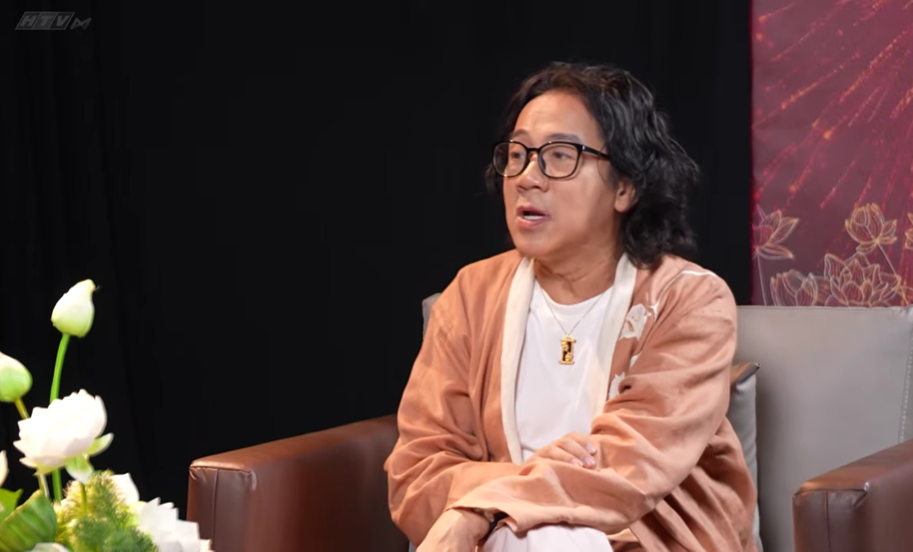 NSƯT Thành Lộc nói thẳng: "Tôi phải kiềm chế mình lại" - Ảnh 2.