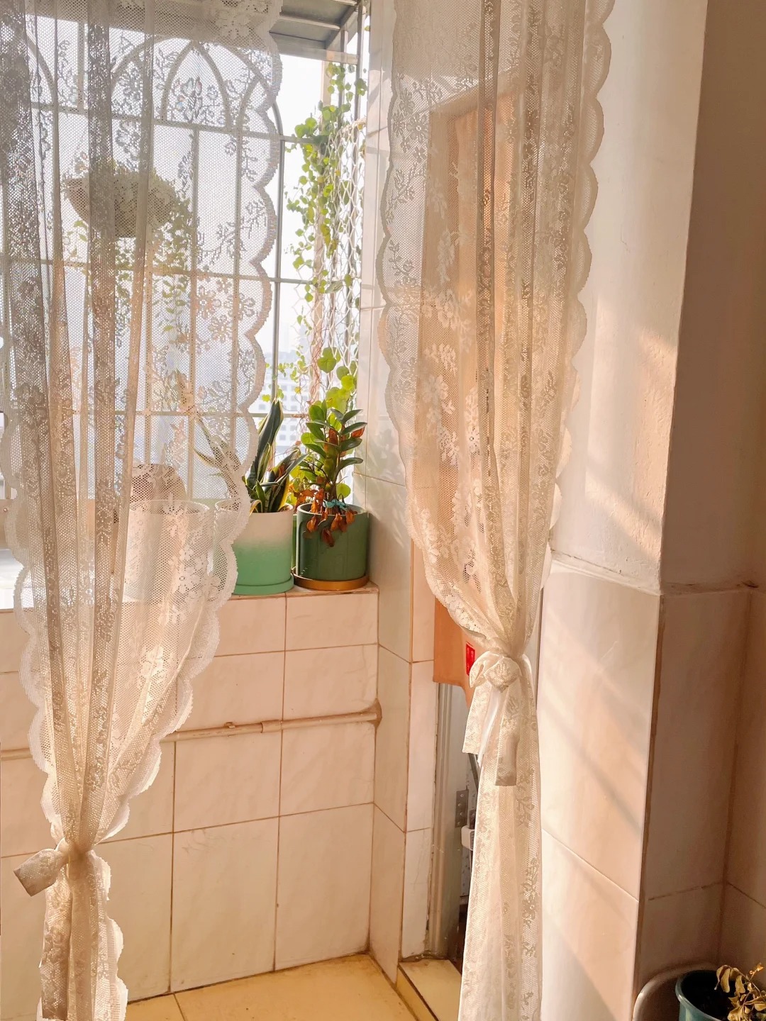 Vợ chồng lương 116 triệu/tháng sống trong nhà 40m2 ở tầng 9 không có thang máy - Ảnh 8.