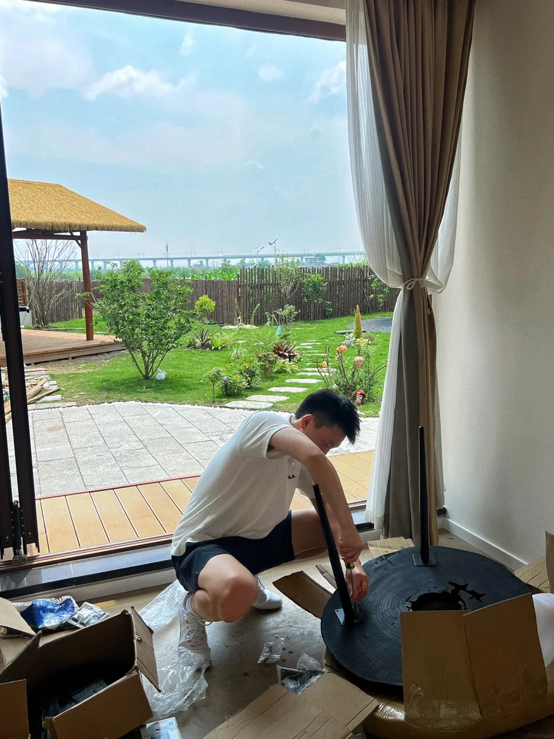 Cuộc sống nghỉ hưu ở tuổi 30: Khám phá điều thú vị và bất ngờ - Ảnh 7. Cuộc sống nghỉ hưu ở tuổi 30: Khám phá điều thú vị và bất ngờ - Ảnh 7.