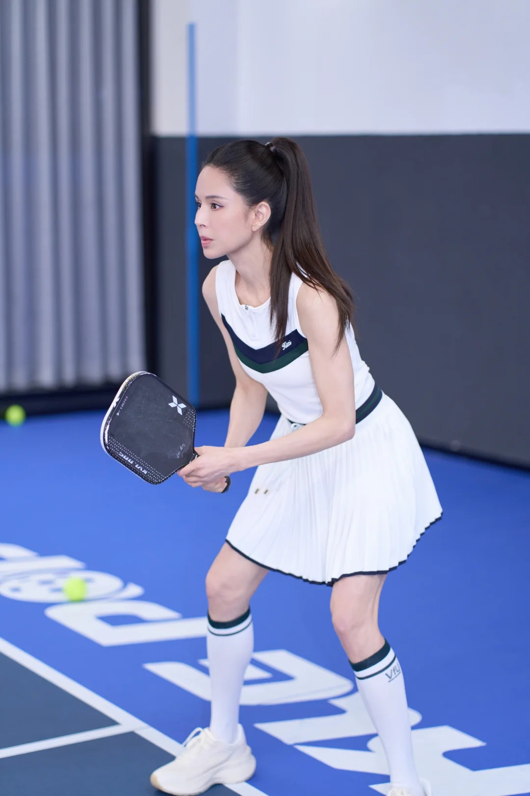 "Tiểu Long Nữ" Lý Nhược Đồng làm gì mà nhan sắc lại trở nên phi lý thế này?- Ảnh 8.